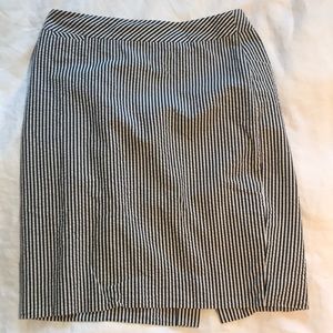 EUC J Crew No 2 Seersucker Pencil Skirt
